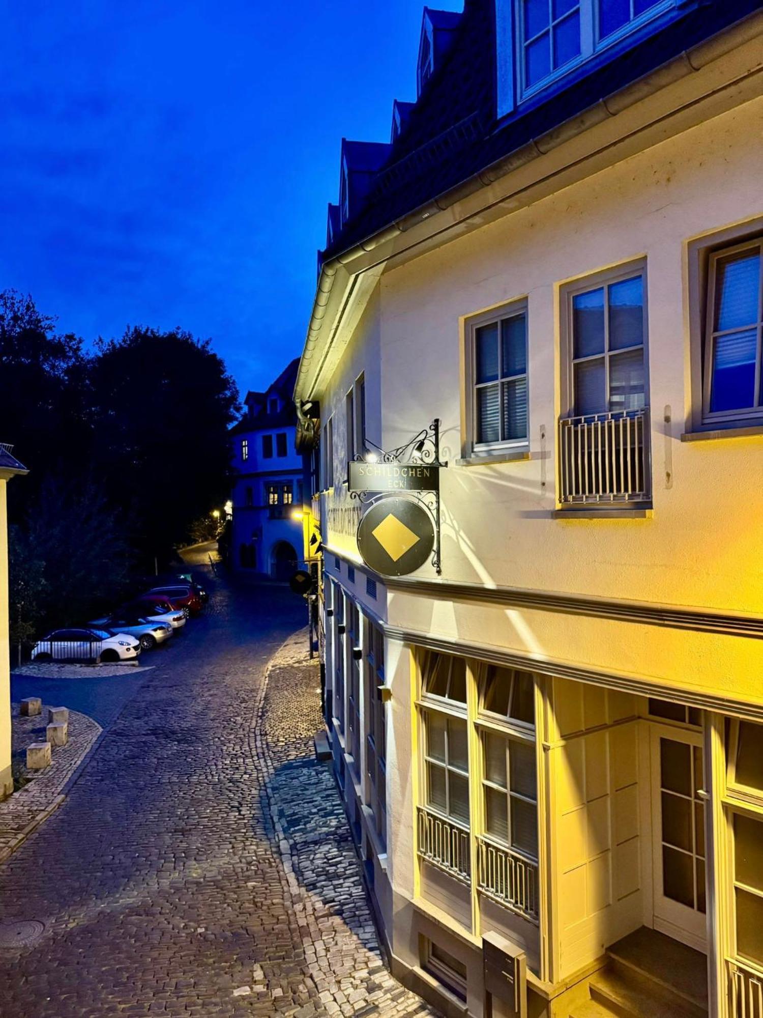 Ferienwohnung Schildblick Modernes Apartment Direkt In Der Altstadt Von Erfurt Nahe Der Kraemerbruecke - Beste Innenstadtlage Экстерьер фото
